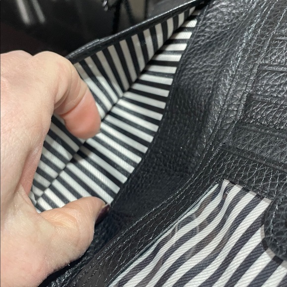 NWOT - Kate Spade Bifold Wallet - Pebbled Leather - Snap Closure thin wallet - Picture 14 of 16